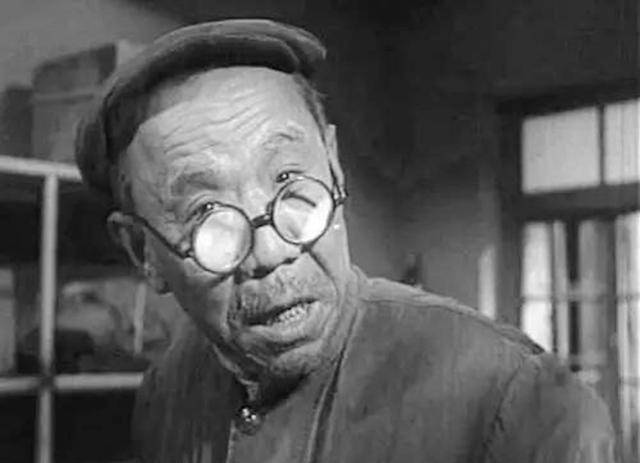 长影黄金配角,三次与王晓棠合作,《锦上添花》老怀表,反派居多_田烈