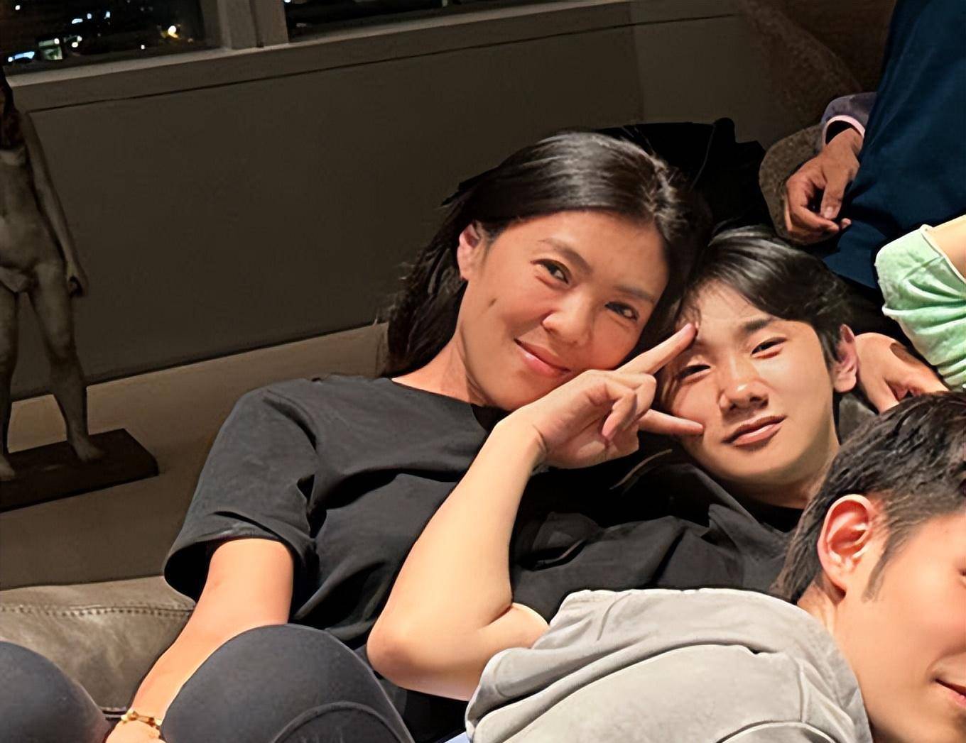 郭麒麟变胖,周杰微醺,江疏影吸睛_王传君_照片_作品