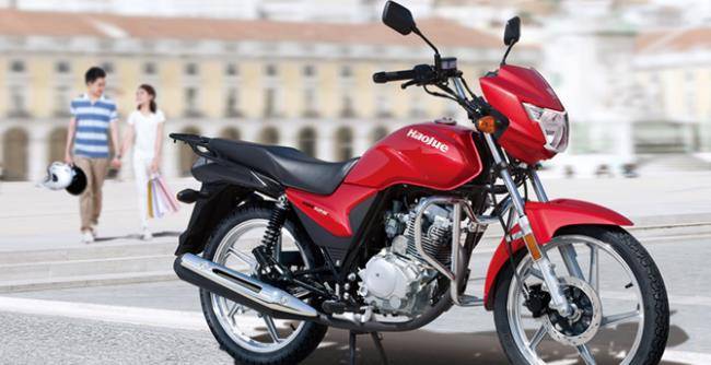 铃木实用街车图鉴,座高750mm,离地间隙175mm,动力7.