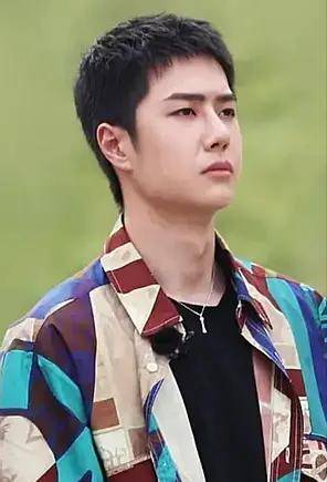 王一博站姐p图不肯下狠手?