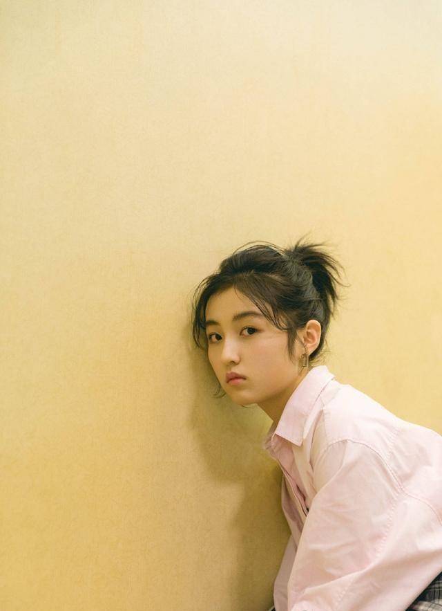 张子枫天才鬼马少女有了自己的花花世界_生活_记忆_角色