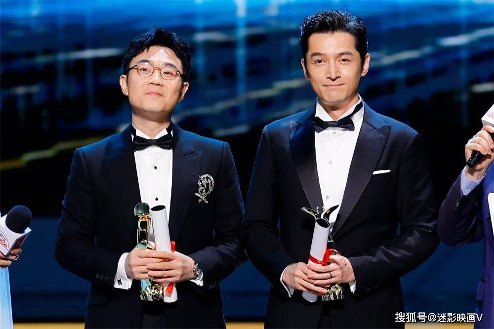 胡歌大鹏双影帝,王一博新片赢掌声,今年的国产片黑马要来了!