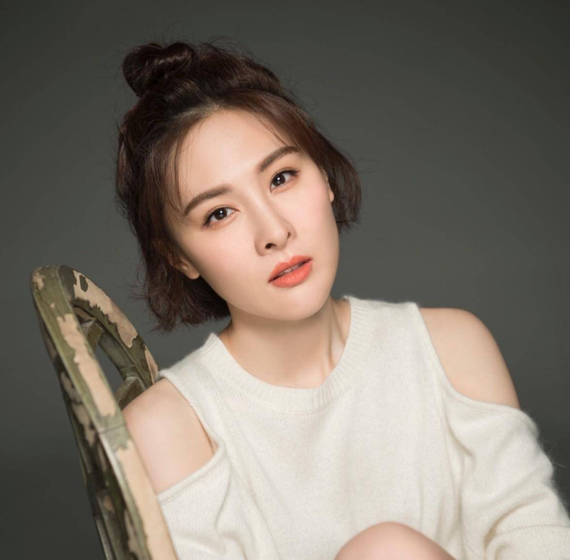 资深女星备孕10年终怀孕,网友泪奔感动,这个宝宝太不容易_南希_视频