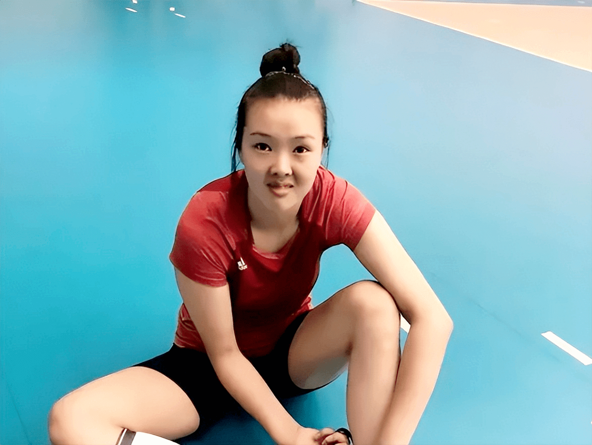 张常宁:新婚不久父亲离世,她一直在为回归国家队而努力_中国女排_主攻