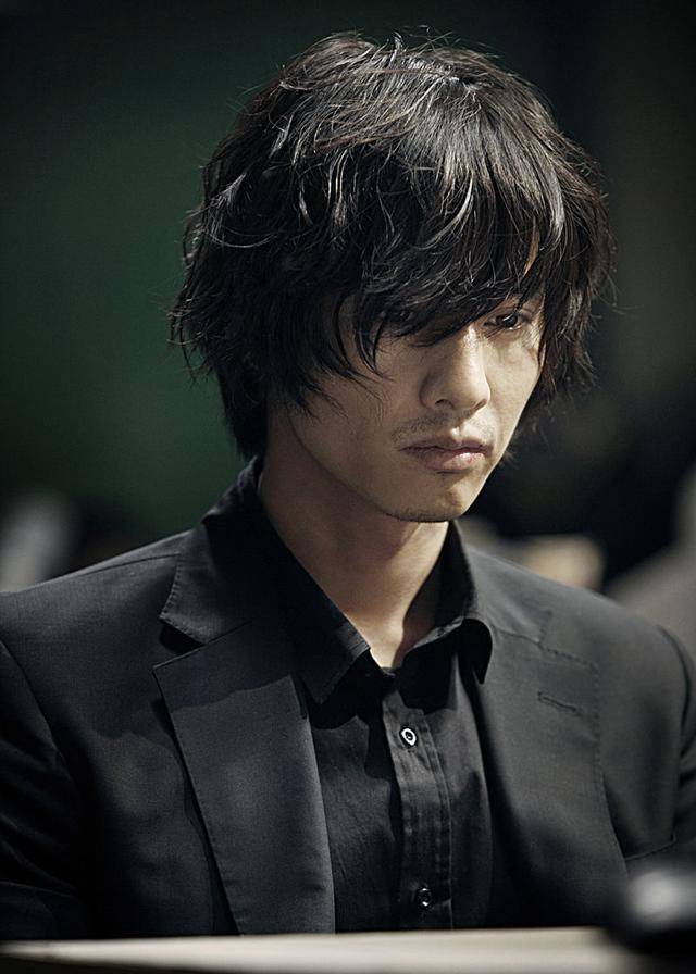 顶着"南韩木村拓哉"出道的元斌,出道不久便主演了当年那部红遍东南亚