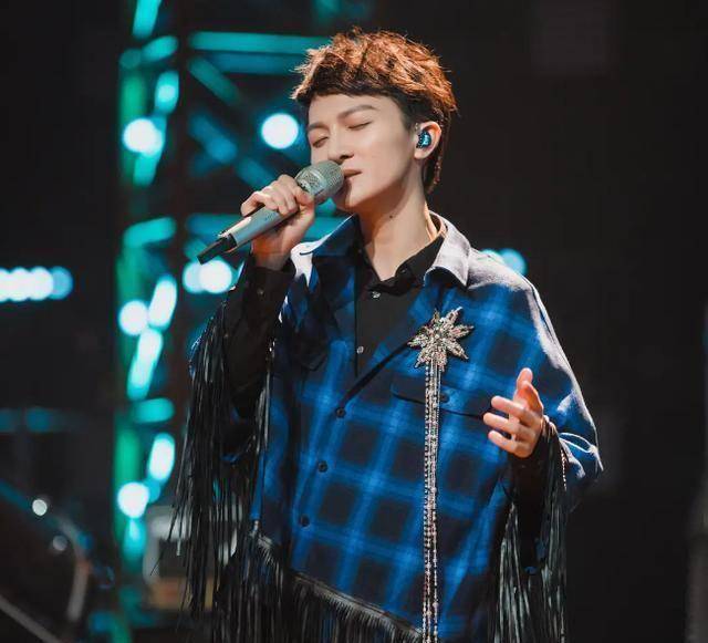 周深走红背后,论贵人扶持的重要性_那英_高晓松_刘同