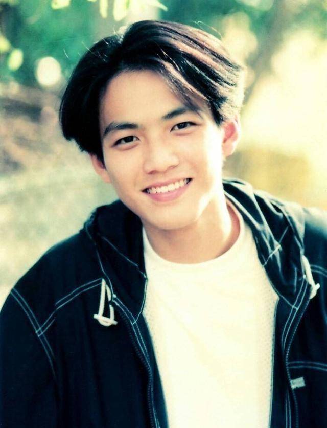 钟汉良47岁高龄又演偶像剧?恋上小17岁的袁冰妍,你觉得搭吗?