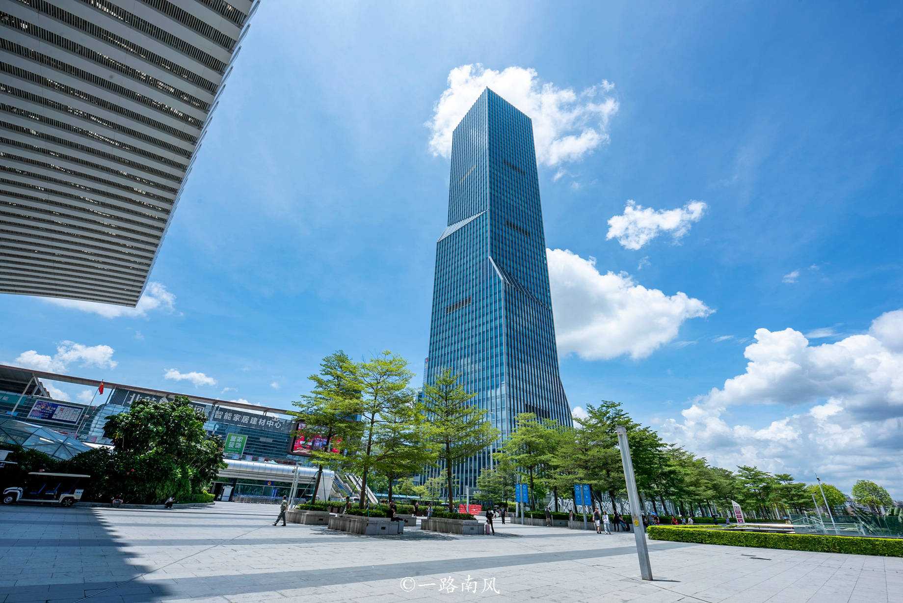 深铁铂尔曼酒店,深圳北站旁最靓的仔,360度城市美景真是绝绝子_深圳市