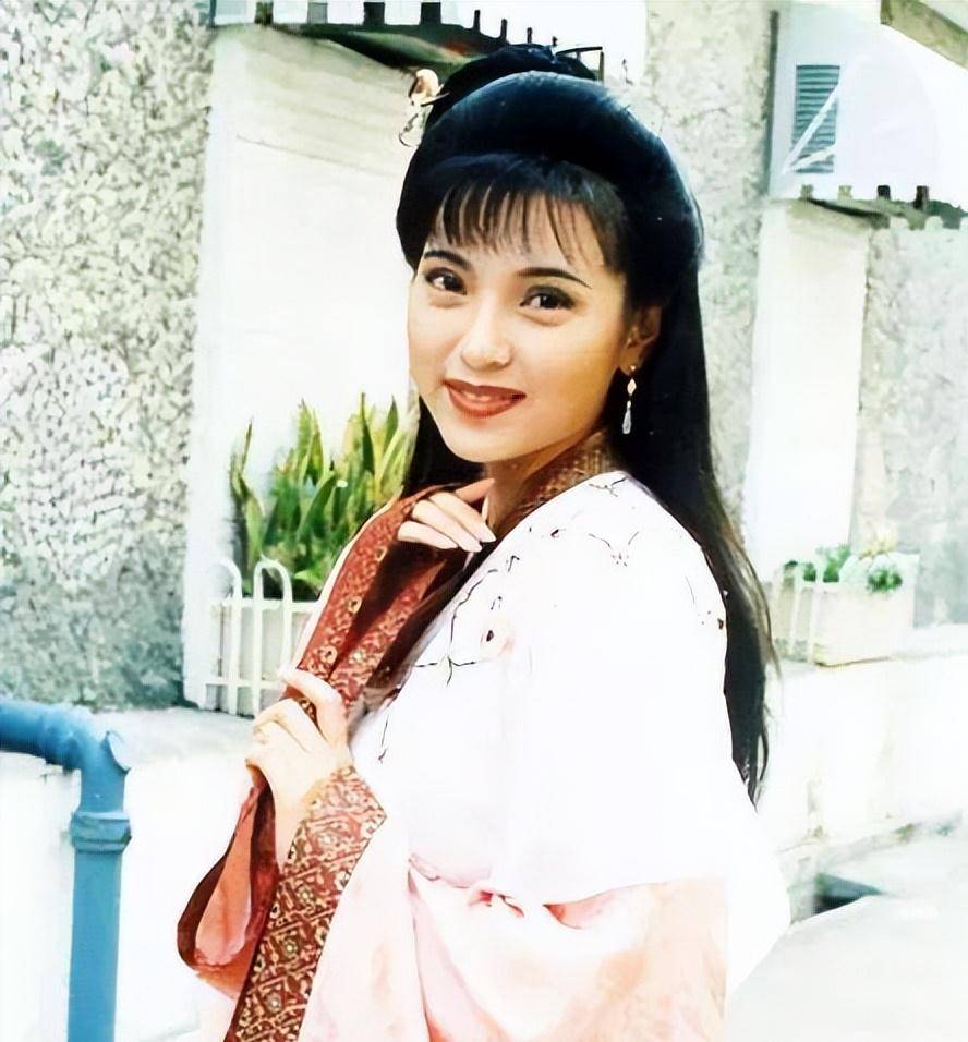 戚美珍_苗侨伟_黎燕珊