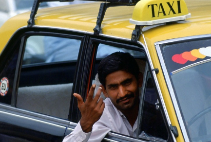 在巴基斯坦,一百元人民币能做什么?