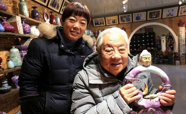84岁朱龙广:太像佛祖被参拜,从不让妻子做饭,相爱可抵万难!