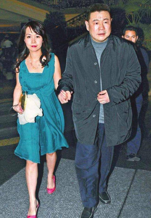 18岁多才多艺,曾经也被宠成小公主_甘比_刘秀盈_豪宅