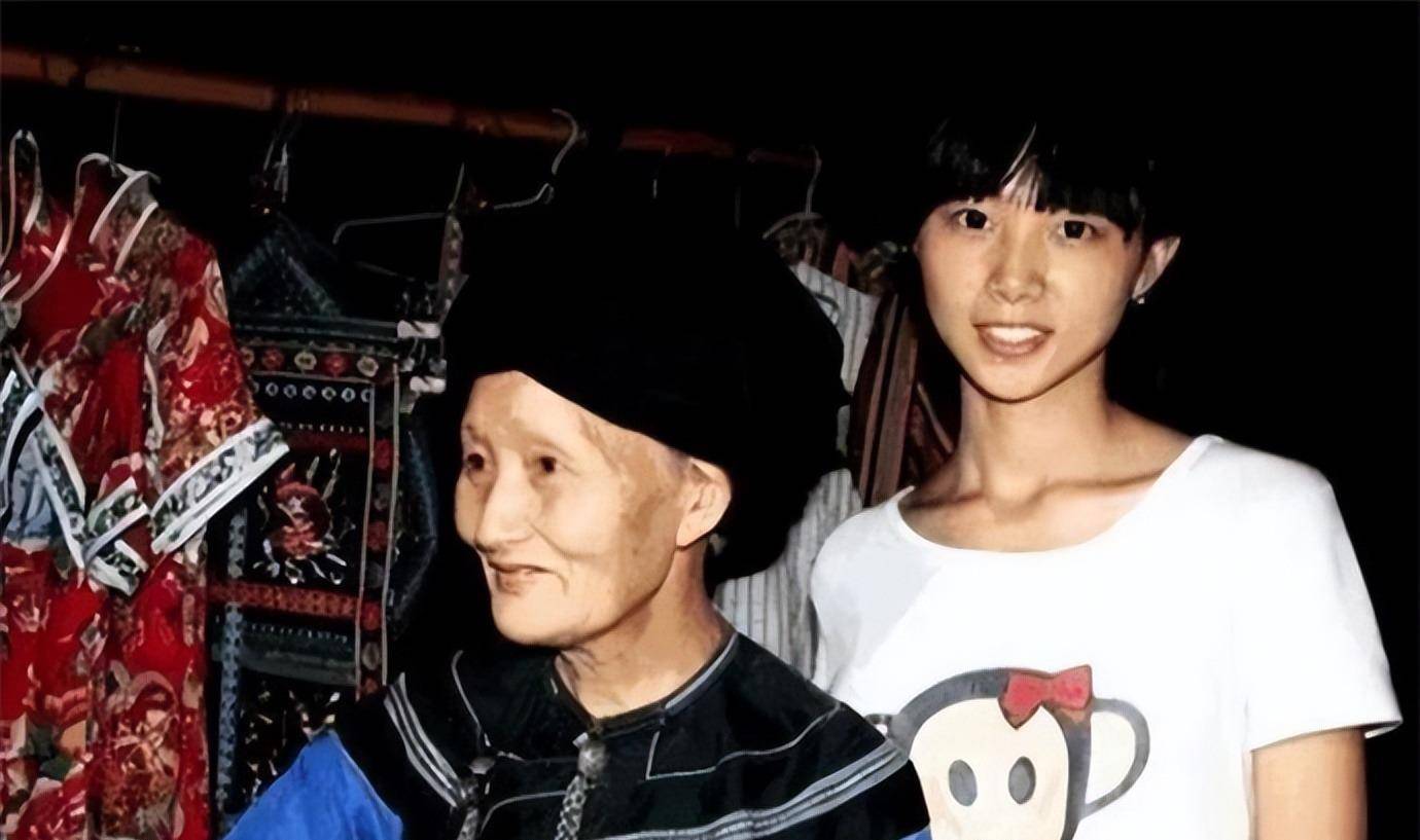 最美压寨夫人杨炳莲:丈夫被公审处决,她因帮助乡民而善终_张平_时候