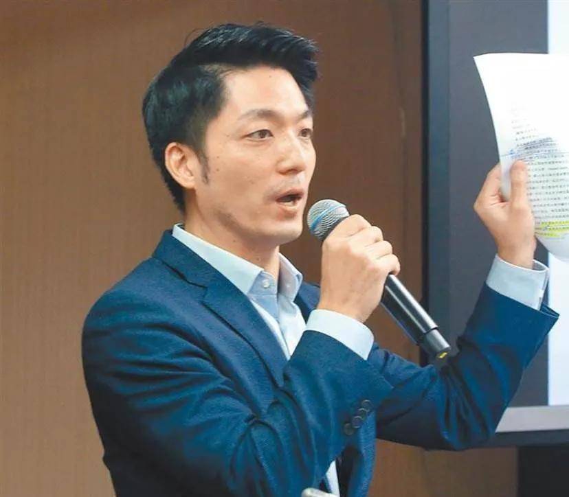 蒋万安是蒋家第四代,他的名字来自江西万安县,在赣江边_爷爷_水库