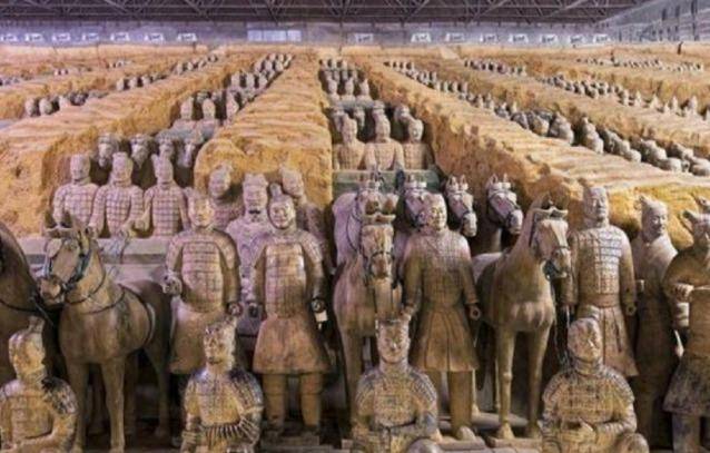 世界第八大奇迹，秦始皇陵兵马俑，有什么诡异的地方？