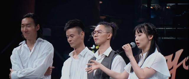 就是街舞》王嘉尔晋级5人,张艺兴晋级3人,王一博晋级2人_比赛_钟汉良