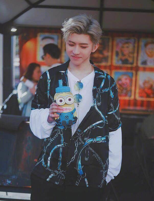 蔡徐坤和前经纪公司的争执官司大家都知道,也很心疼他,在参加《偶像