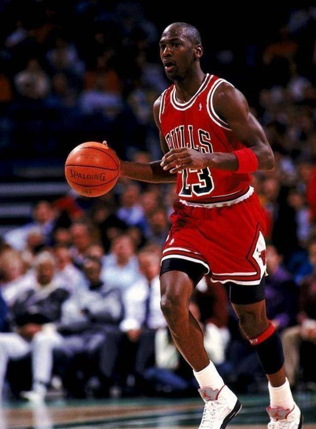 公牛王朝六冠封神(17):不叫鹰骑过风城_乔丹_赛季_三连冠