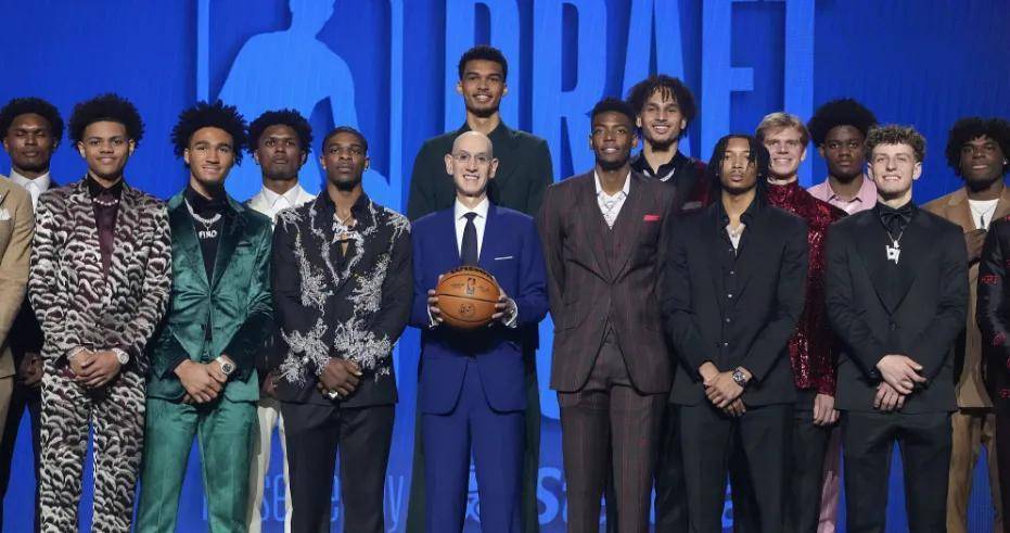 nba选秀未来之星文班亚马成为全球关注的焦点_篮球_球员_能力