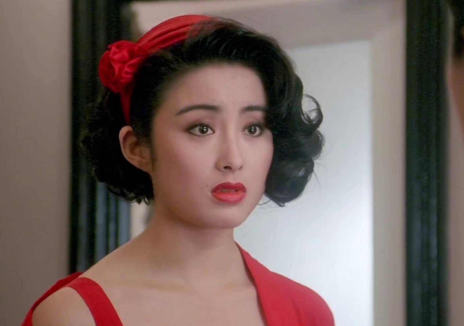 被力捧8年的"星女郎"张敏,为何没人敢招惹?