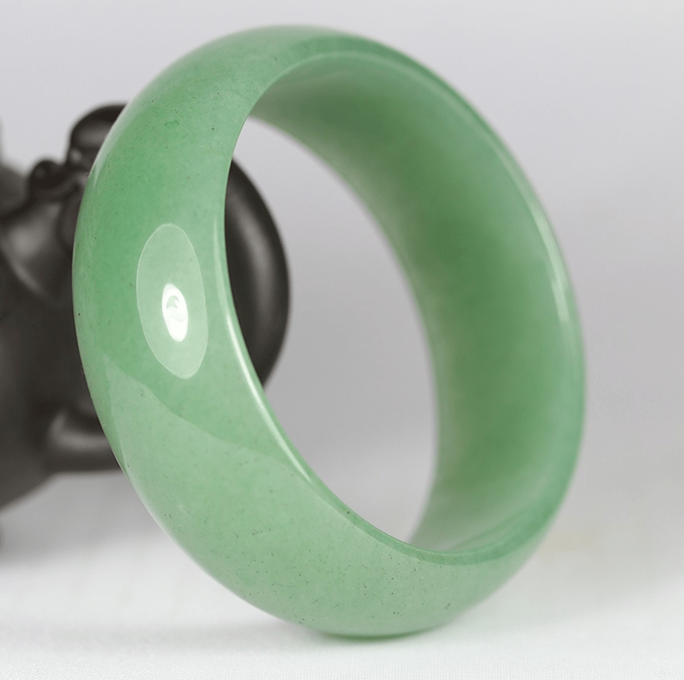 钰福莱珠宝:带"玉"字的不完全是真玉哦!