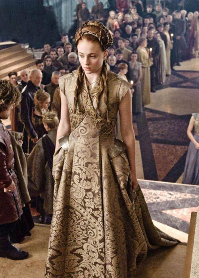 《权力的游戏》:珊莎之后谁将统治北方?还有谁能继承王位?