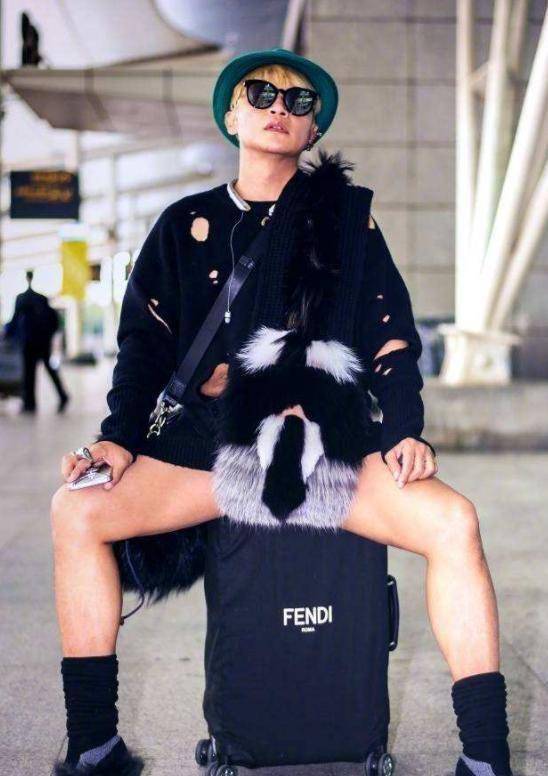 这部剧已过14年,剧中的演员风采不减当年,男帅女美_观众_陈坤_曾宝仪