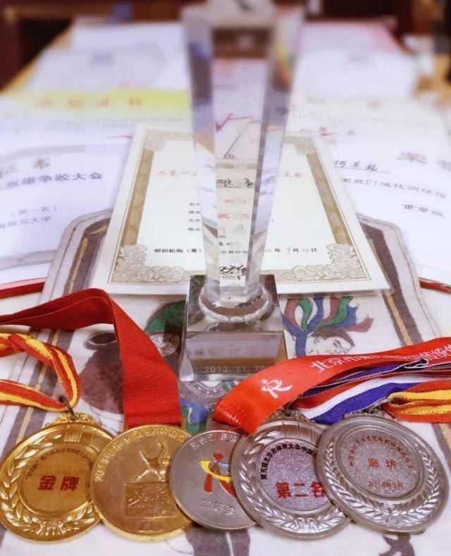 tfboys的明星助理小马哥最帅,胖虎最暖,史强最皮_王源_易烊_王俊凯