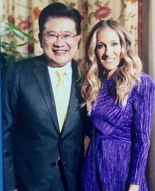 54岁主持节目30年,13年金牌节目却不敌2年内走红的脱口秀_金星_曹可凡