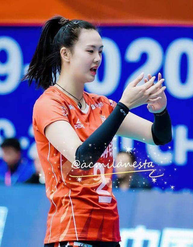 国际排联向美女主攻送祝福,张常宁未来变数太多,球迷:主力不保_赛场