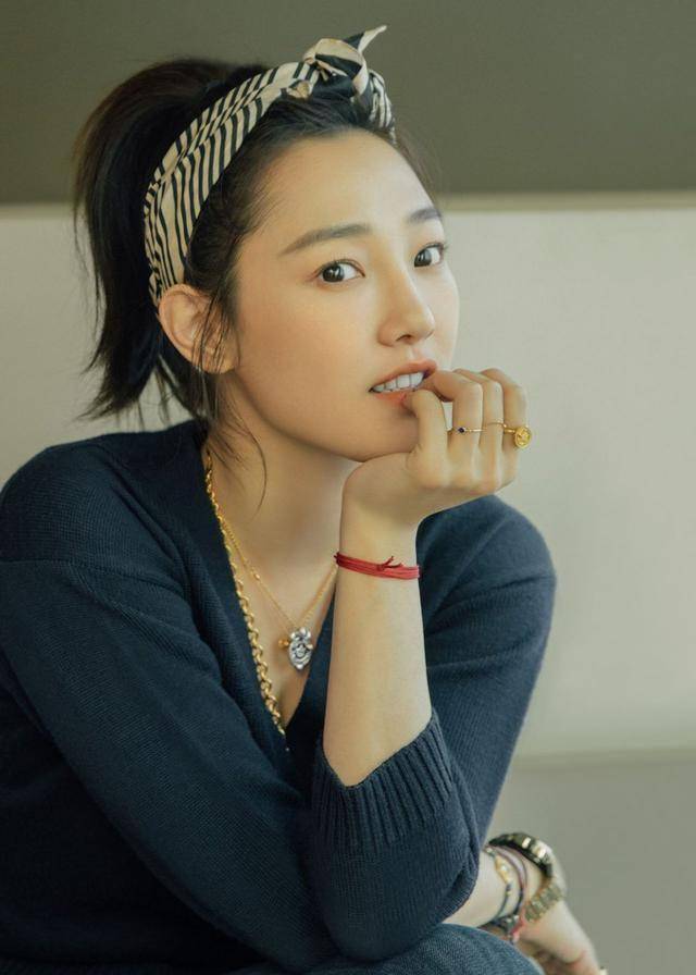 白百何look真好看,学她穿搭增气质,分分钟的事儿_style_配饰_建议