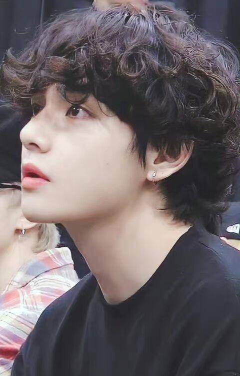 金泰亨vogue银十封面怼脸杀,谁看了都得尖叫啊_因为_vogue_男子