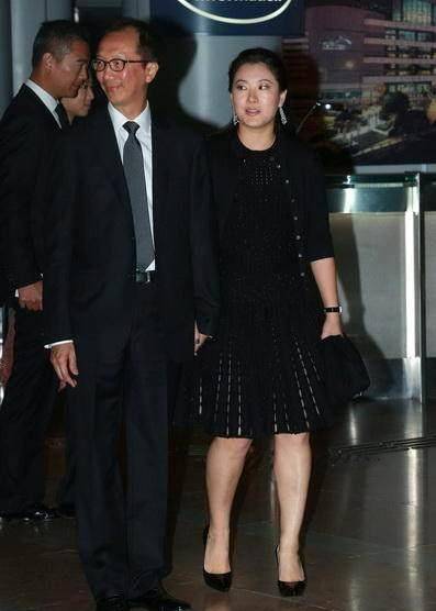 郭晶晶有多牛?婚礼上体育大腕云集,活门阔太不忘本!