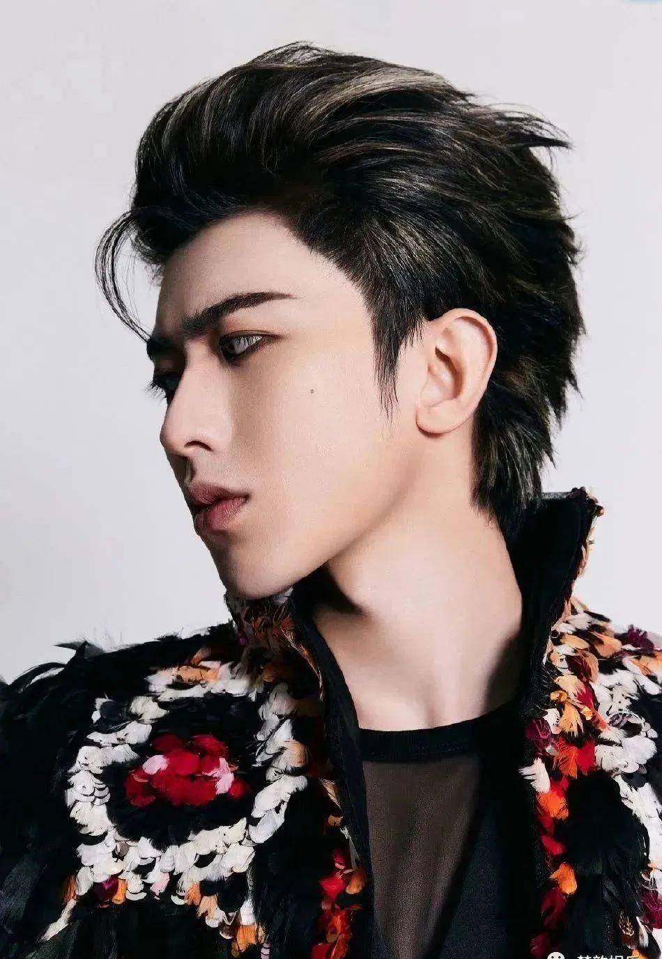 蔡徐坤玩"一夜情,致使女方怀孕打胎"?,这个瓜不太熟,请谨慎!