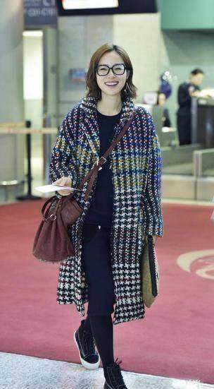 江一燕被古龙捯饬的那么美,林更新怎么就不为所动呢?_发型_黑色_印花