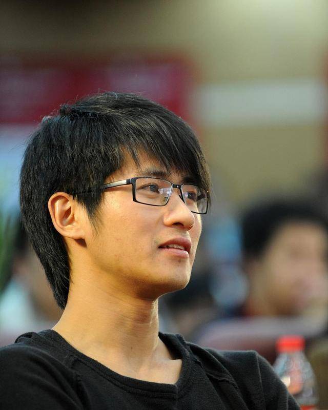 韩寒逆袭成功,重回颜值巅峰!