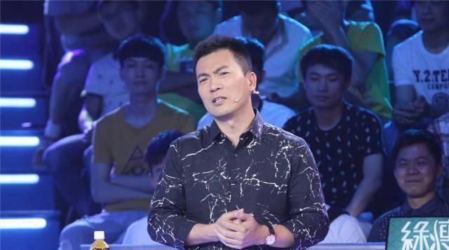 黄健翔真是意大利球迷?或许还有更重要的原因_比赛_解说_因为