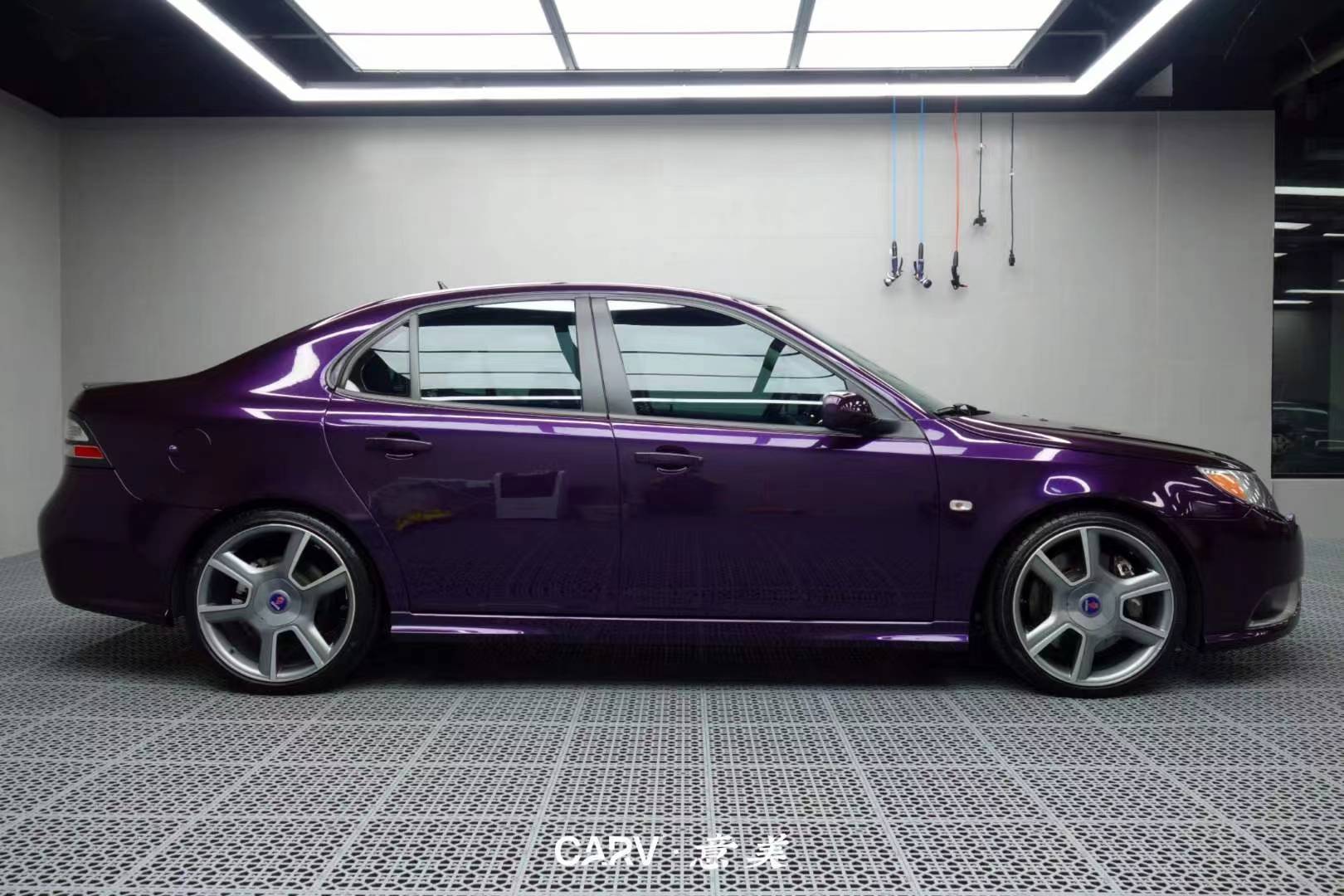 萨博93aero卡孚改色膜白金威尼斯紫,低粘不伤漆_搜狐汽车_搜狐网