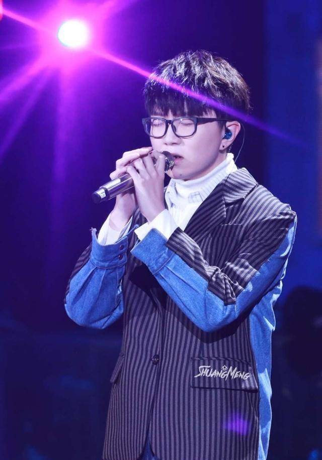 毛不易唱给20岁男孩的歌,歌词简单朴素却催人泪下,网友:已听哭_少年