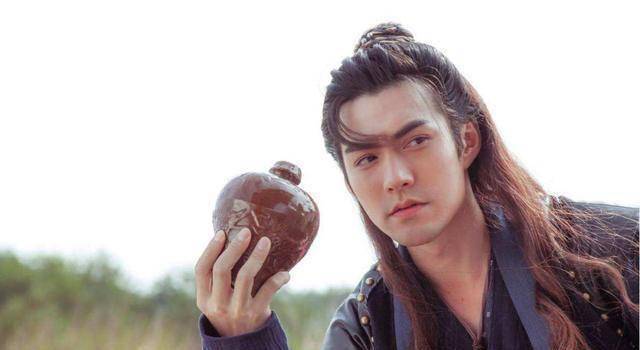 陈坤,邓超,黄晓明,胡歌等,无论知名度还是代表作,严宽都差得太远