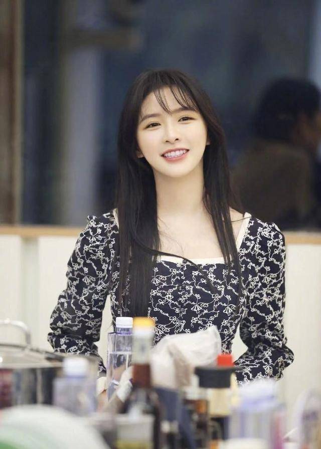 黄奕参加恋爱节目得到女儿的支持,王子文参加恋爱节目说明她单身_王琳