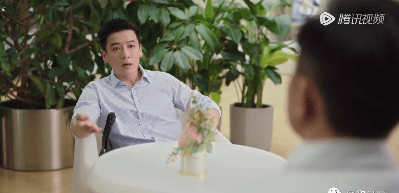 陈萱萱立即变身钮钴禄·萱,作为退役运动员,童子功还保留着,直接上