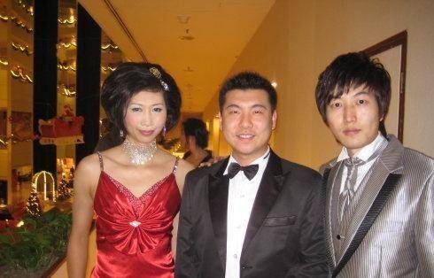 女排又一名将久违亮相,身穿大红色喜气洋洋,如今身居要职_李珊_退役