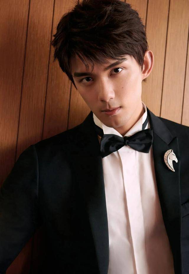 戏客星值21年二季度新生代男演员top200:怀凌云志,有梦正当时_观众