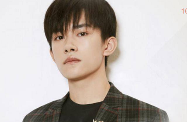 小八卦十则:张智霖和梁咏仪冲突_儿子_电梯_叶一茜