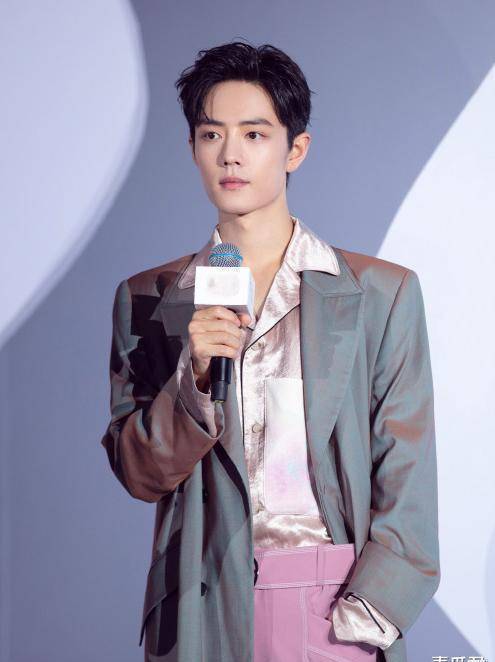 肖战正式回应风波,连19岁时的错误都公开道歉,惊弓之鸟令人心寒_思考