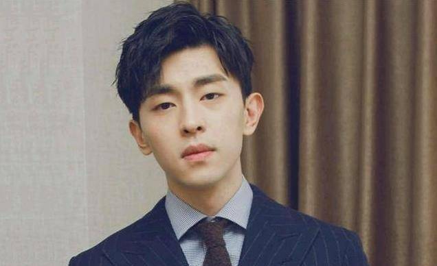 王牌综艺靠流量撑场,邓伦现身《极挑》录制,王一博有数据为证!