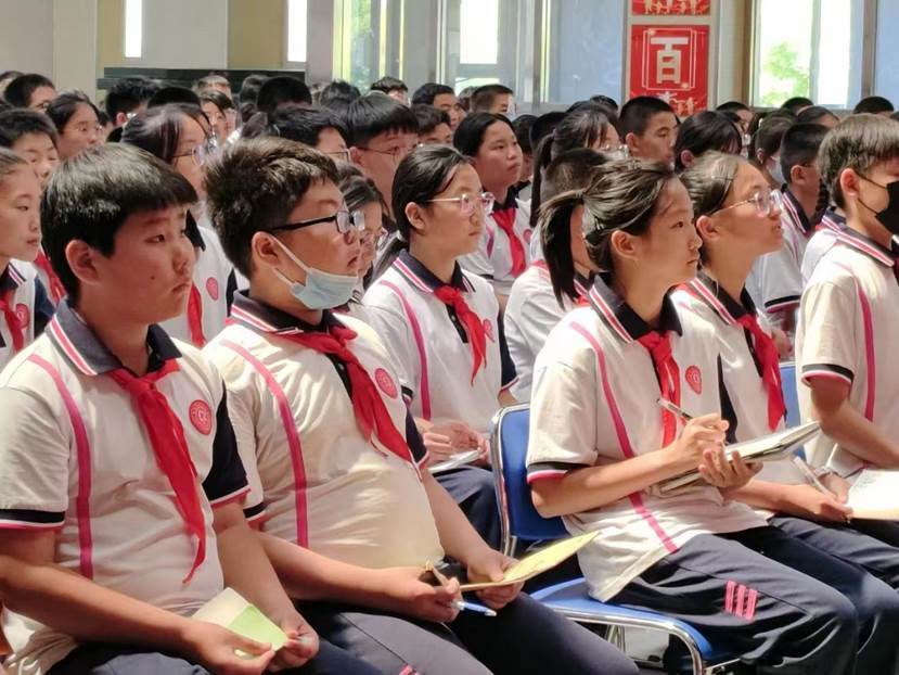 面向z世代科学家精神巡讲走进天津市小淀中学_崔教授_科学技术_讲座