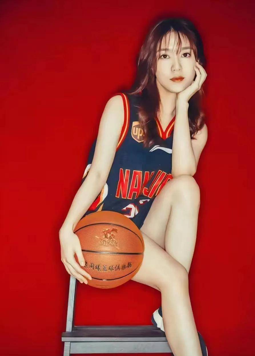 原版cba最美老板娘,接地气,颜值高,身材好,富正西热力江_球员_本赛季