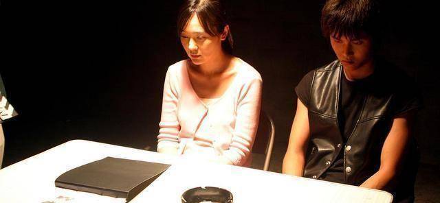 少妇_角色_老人